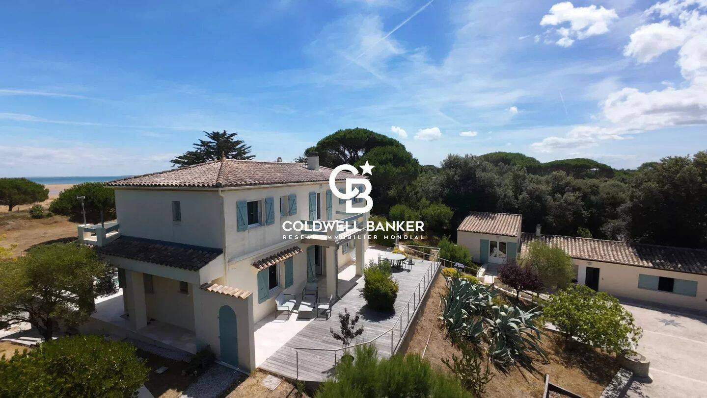 Maison 9 pièces 164 m² · à Saint-Georges-d'Oléron · 163,5 m² · 1 055 000 €