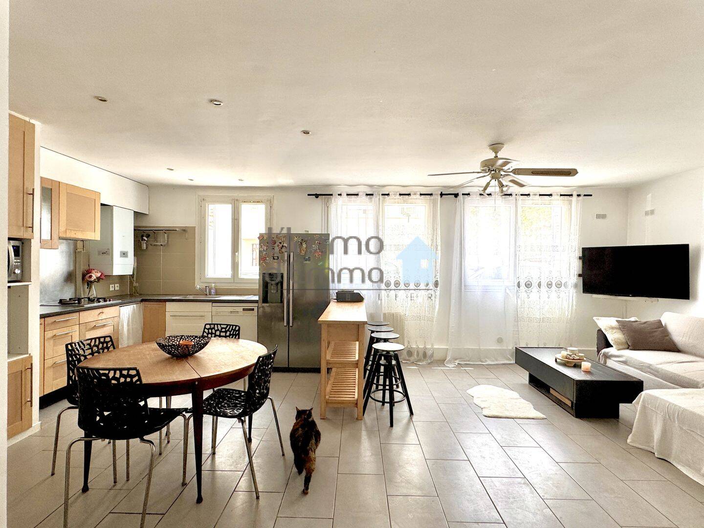 Appartement 4 pièces 73 m² · à Marseille 8ème Arrondissement · 73 m² · 220 000 €