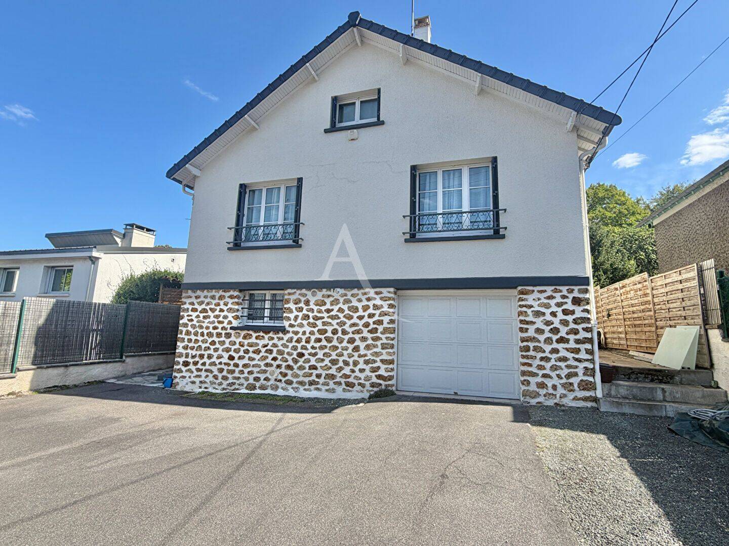 Maison 7 pièces 137 m² · à Longjumeau · 136,7 m² · 459 000 €