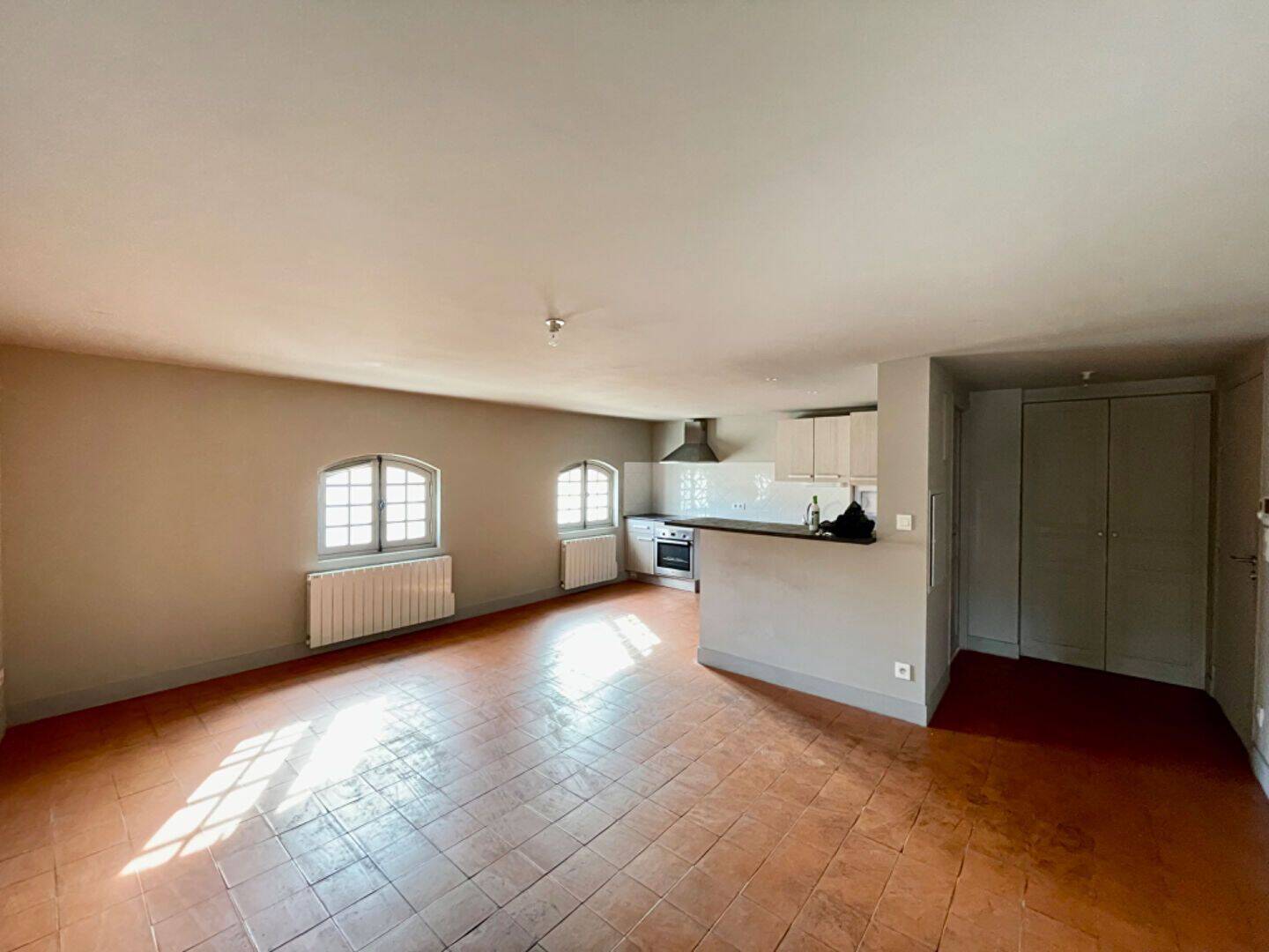 Appartement 3 pièces 68 m² · à Nîmes · 68 m² · 810 €