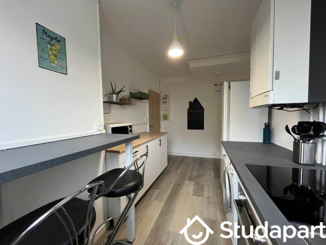 1 pièce 11 m² · à Saint-Brieuc · 11 m² · 350 €