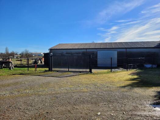 Local d'activités à vendre 180 000 € Rieumes 31370