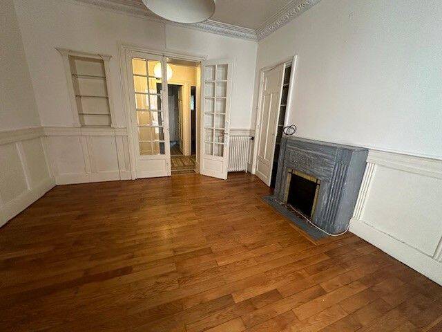 Appartement 3 pièces 81 m² · à Grenoble · 81,1 m² · 870 €