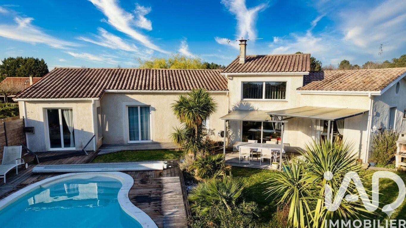 Maison 5 pièces 154 m² · à Listrac-Médoc · 154 m² · 397 000 €