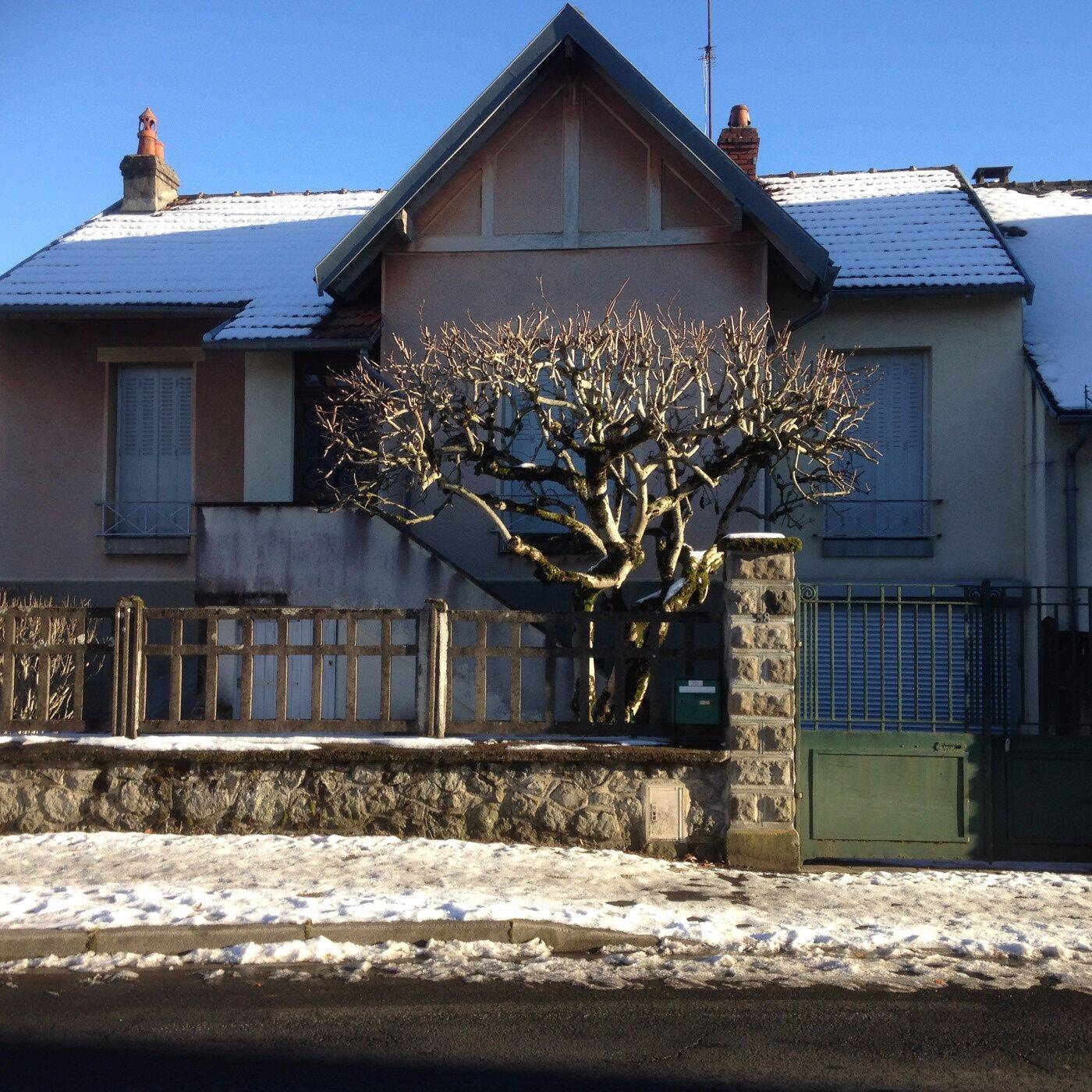 Maison 3 pièces 77 m² · à Aurillac · 76,7 m² · 750 €