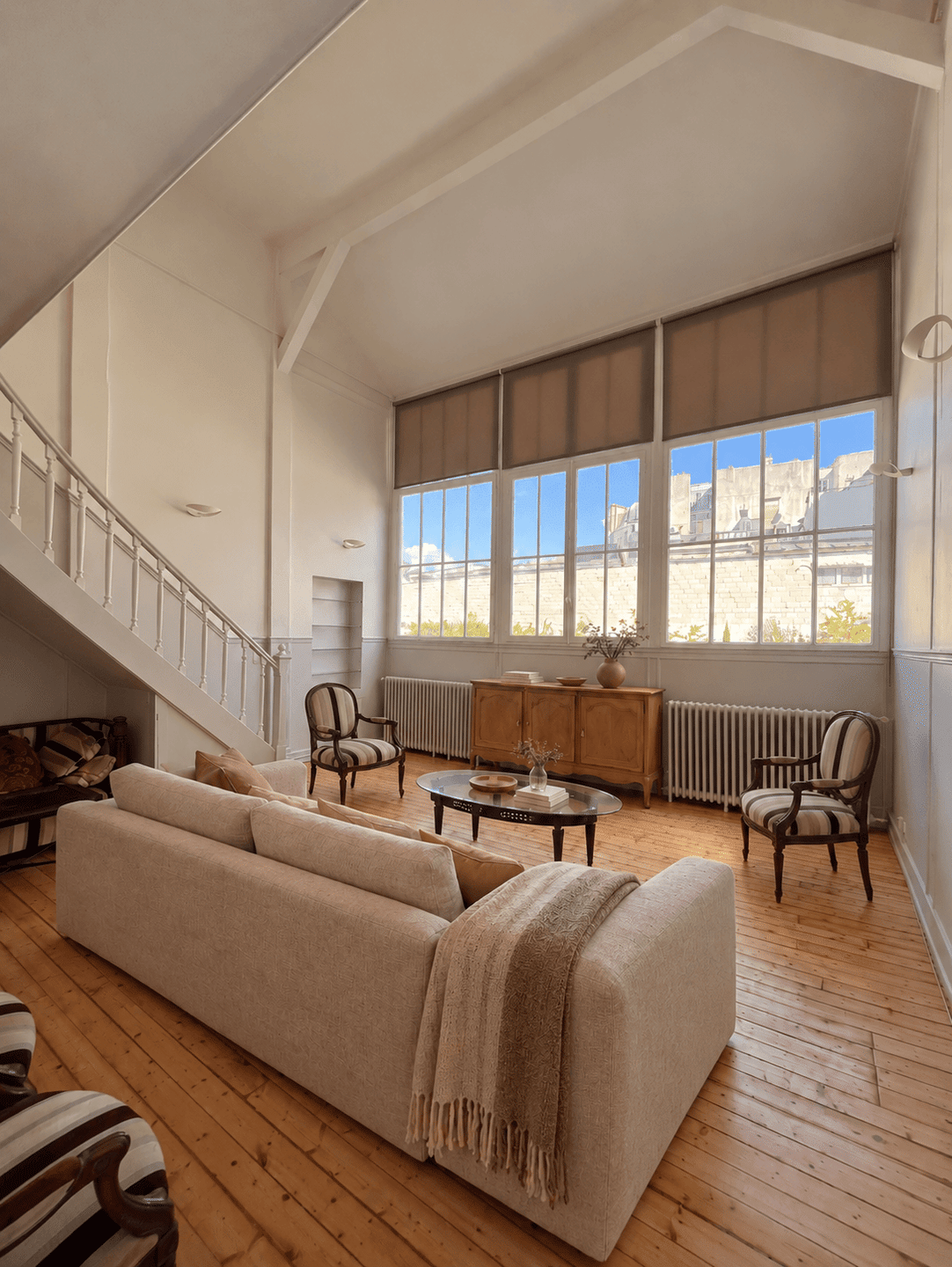 Appartement 4 pièces 90 m² · à Paris 16ème Arrondissement · 90 m² · 3 420 €/mois