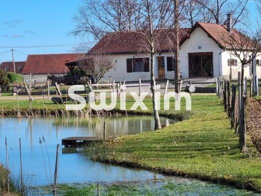 Maison à vendre 189 000 € 5 pièces 2 chambres 85 m² 7 208 m² de terrain Bletterans 39140