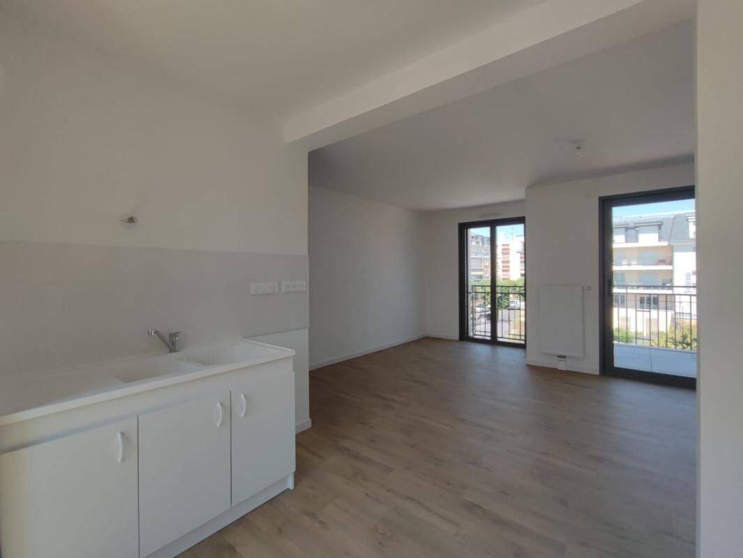 Appartement 3 pièces 70 m² · à Chelles · 69,6 m² · 1 260 €