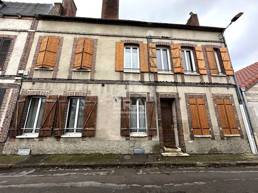 Immeuble à vendre 199 900 € 154 m² Briand Leclerc Sens 89100