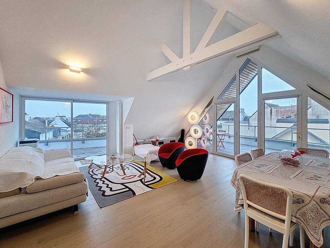 Appartement 5 pièces 101 m² · à Larmor-Plage · 101 m² · 1 050 000 €