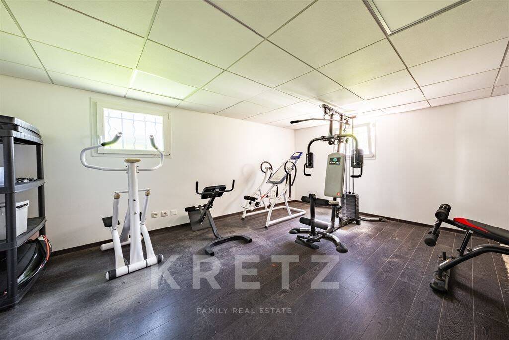 RARE SUR SECTEUR PRISE - CONTEMPORAINE FAMILIALE AVEC PISCINE - — 23