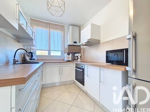 Appartement à vendre 199 000 € 3 pièces 2 chambres 56 m² Étage 2/3 Les Stades Villiers-sur-Marne 94350