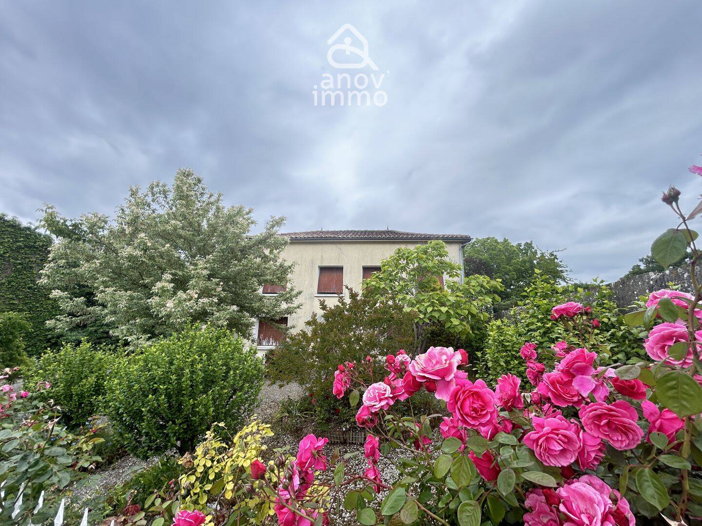 Maison 2 pièces 122 m² · à Verdille · 122 m² · 89 000 €