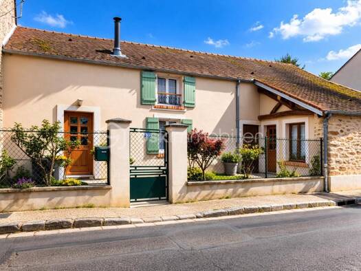 Maison à vendre 345 000 € 5 pièces 3 chambres 104,5 m² 353 m² de terrain Blandy 77115