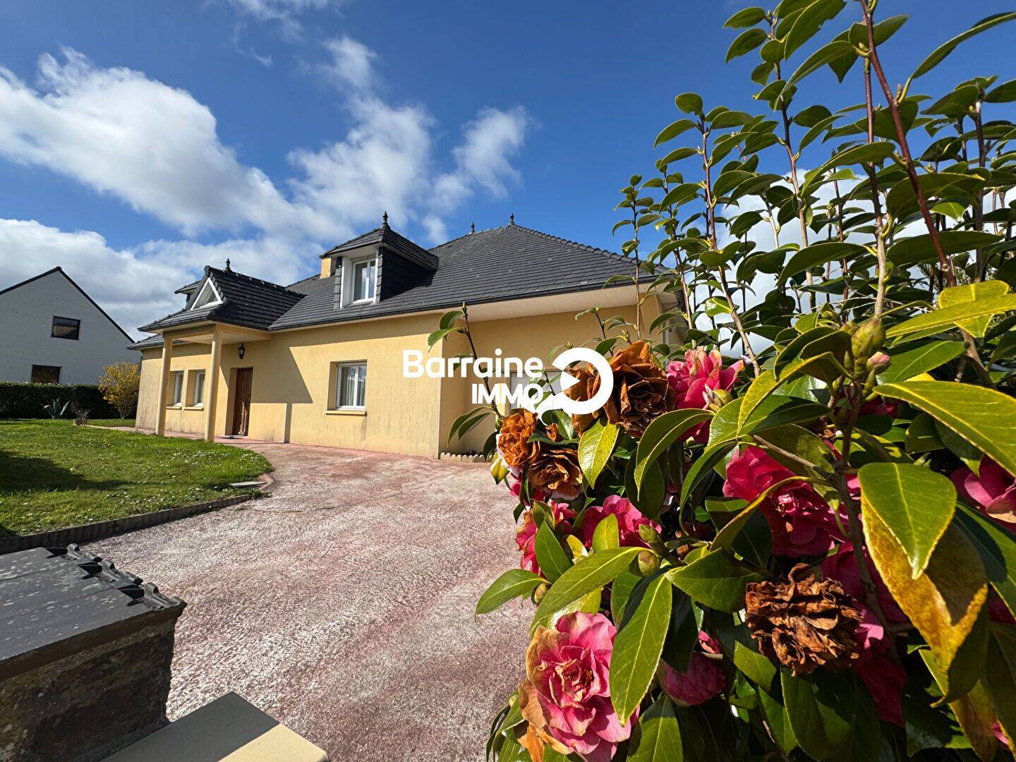 Maison 8 pièces 242 m² · à Plougastel-Daoulas · 242,2 m² · 420 000 €