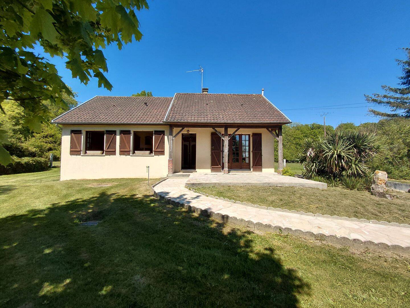 Maison 3 pièces 77 m² · à Charencey · 77 m² · 121 000 €