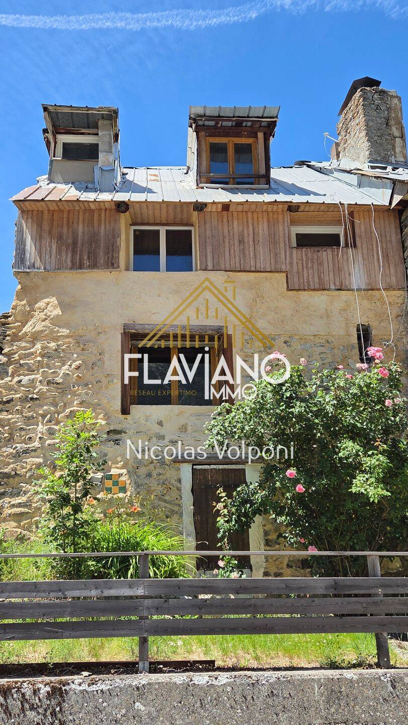 Maison 4 pièces 98 m² · à Barcelonnette · 98 m² · 81 000 €