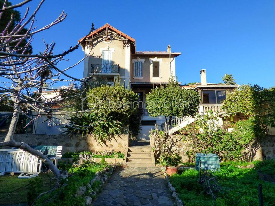 Maison 5 pièces 152 m² · à Sainte-Maxime · 152 m² · 890 000 €