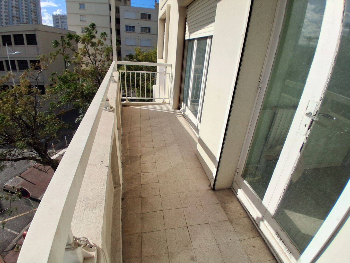 Appartement 5 pièces 107 m² · à Toulon · 107,2 m² · 223 000 €