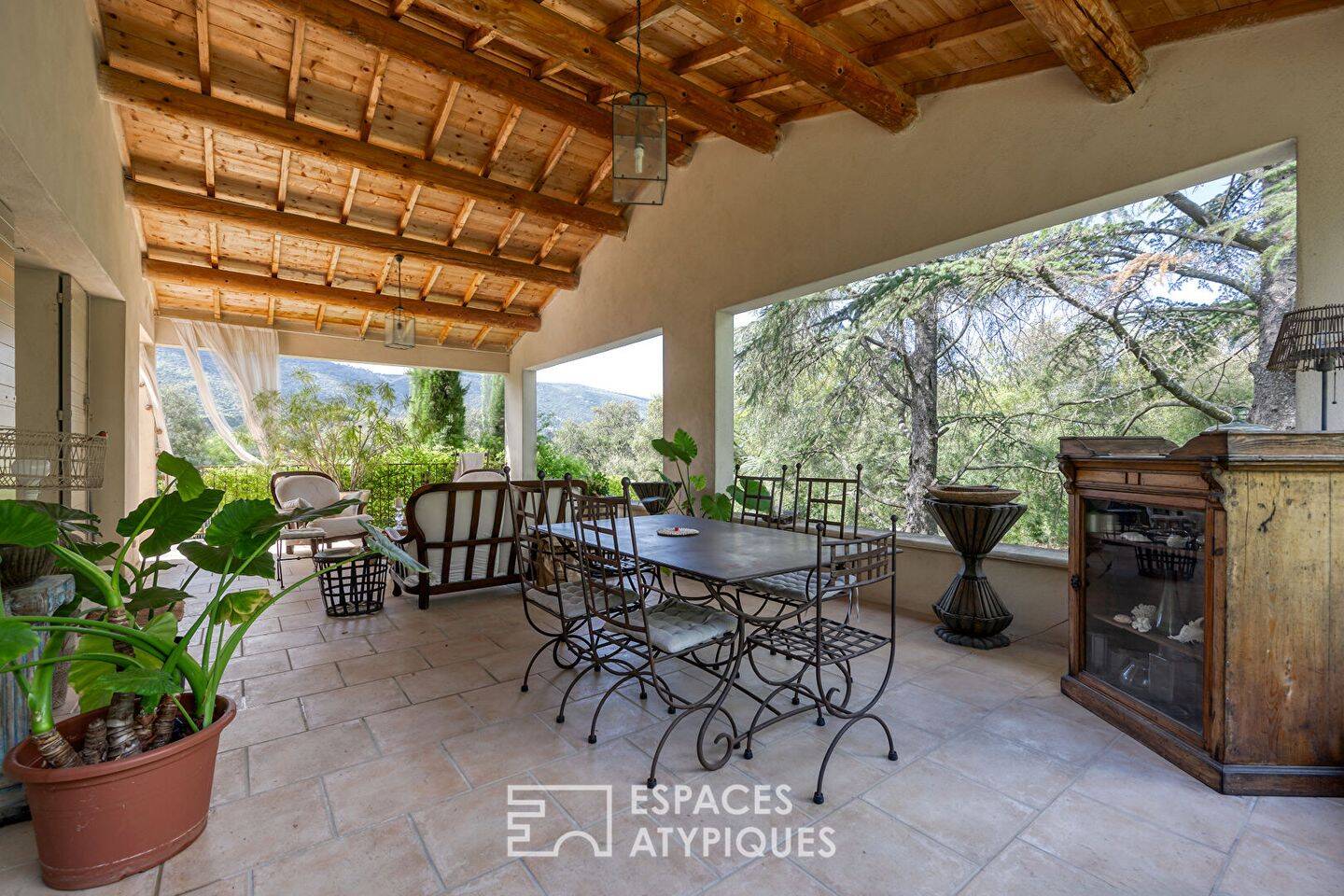 Maison 5 pièces 127 m² · à Bonnieux · 127 m² · 840 000 €