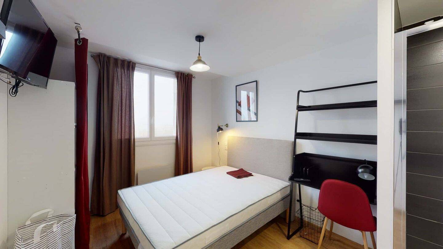 Chambre 1 - DUGUAY TROUIN G - Colocation — 1