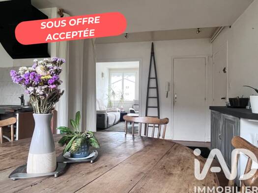 Appartement à vendre 130 000 € 3 pièces 2 chambres 63 m² Étage 1/3 Peripherie Tain-l'Hermitage 26600