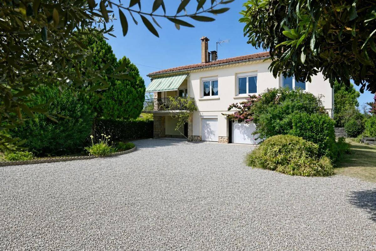 Maison 4 pièces 133 m² · à Connaux · 133 m² · 260 000 €