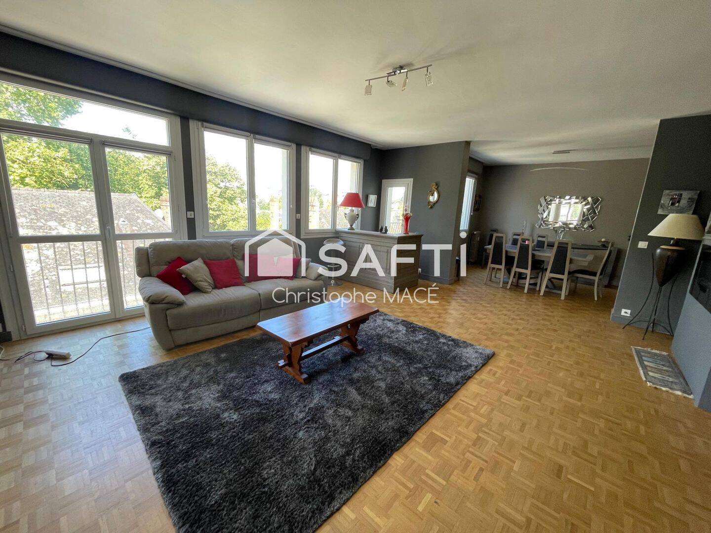 Appartement 6 pièces 145 m² · à Laval · 145 m² · 304 000 €