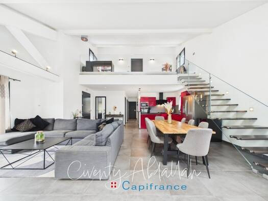 Maison à vendre 899 000 € 3 pièces 2 chambres 122 m² 6 342 m² de terrain Les Ollières 74370
