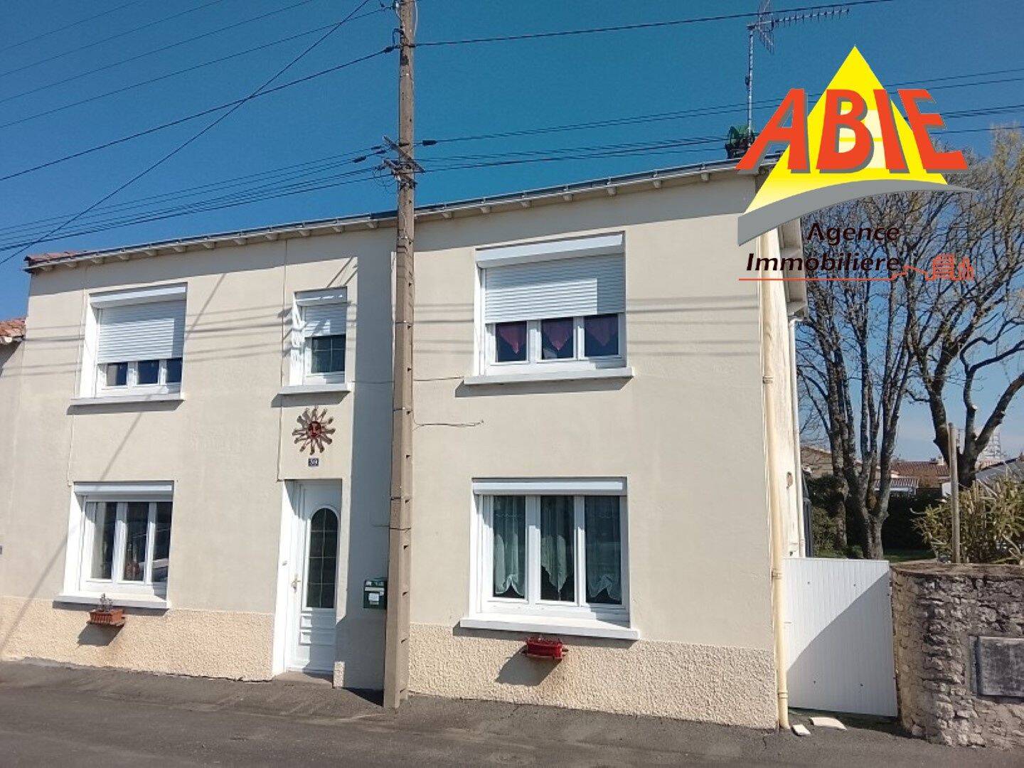 Maison 4 pièces 90 m² · à Fontenay-le-Comte · 90 m² · 178 500 €