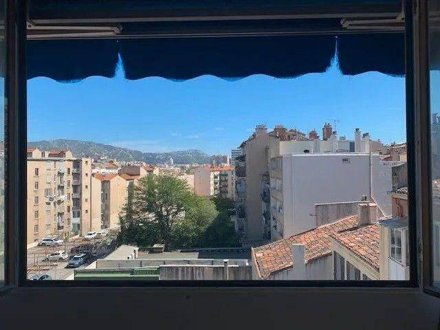 Appartement 1 pièce 28 m² · à Marseille 4ème Arrondissement · 28 m² · 660 €