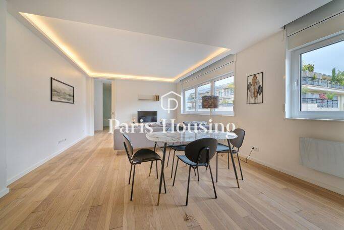 Appartement 3 pièces 75 m² · à Issy-les-Moulineaux · 75 m² · 2 340 €