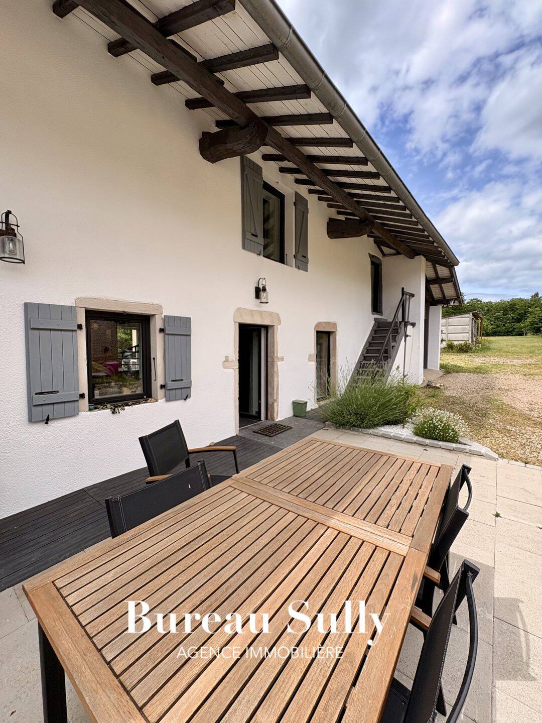 Maison 6 pièces 127 m² · à Saint-Didier-sur-Chalaronne · 127 m² · 360 000 €
