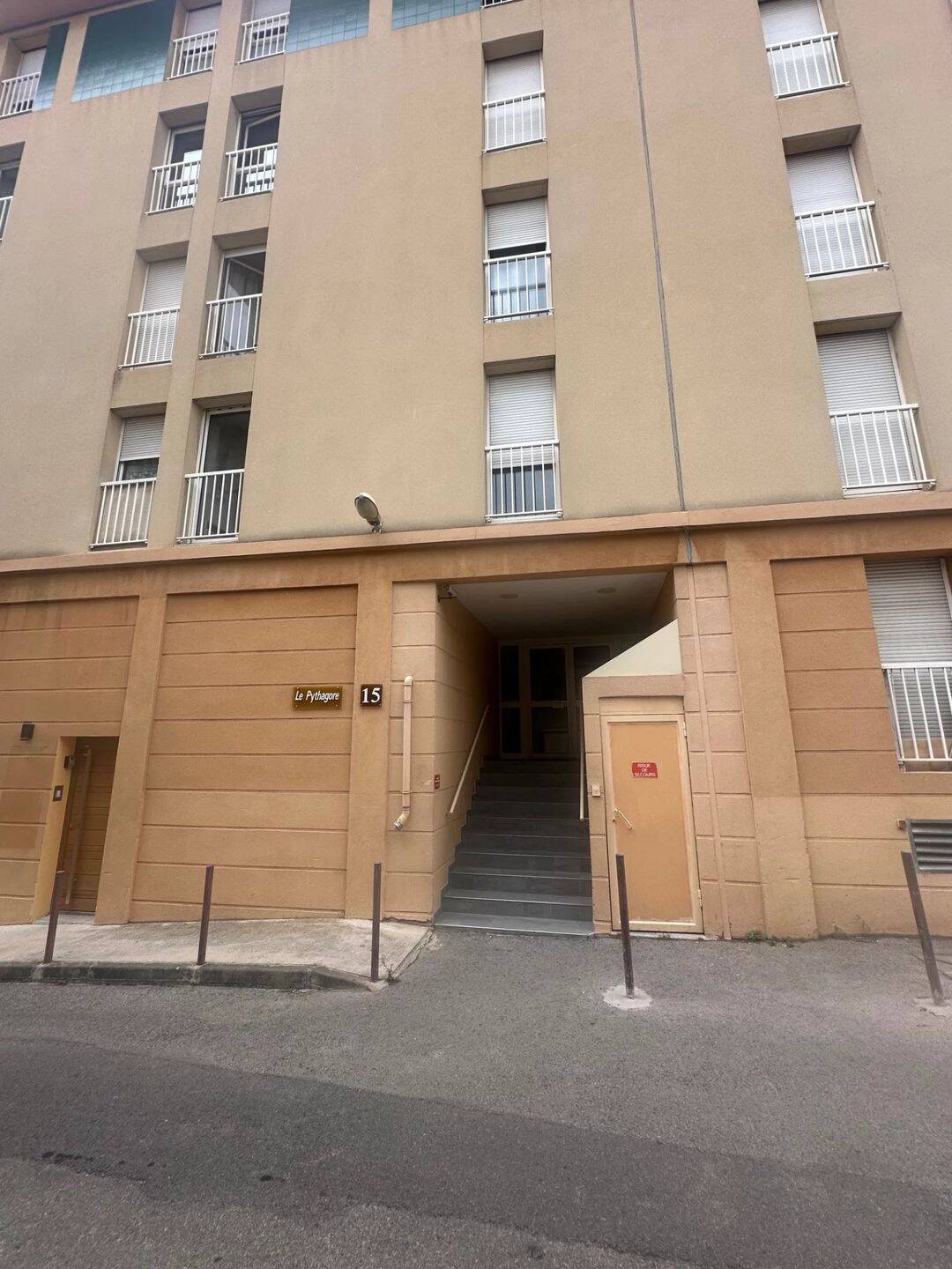 Appartement 2 pièces 33 m² · à Aix-en-Provence · 33 m² · 805 €/mois