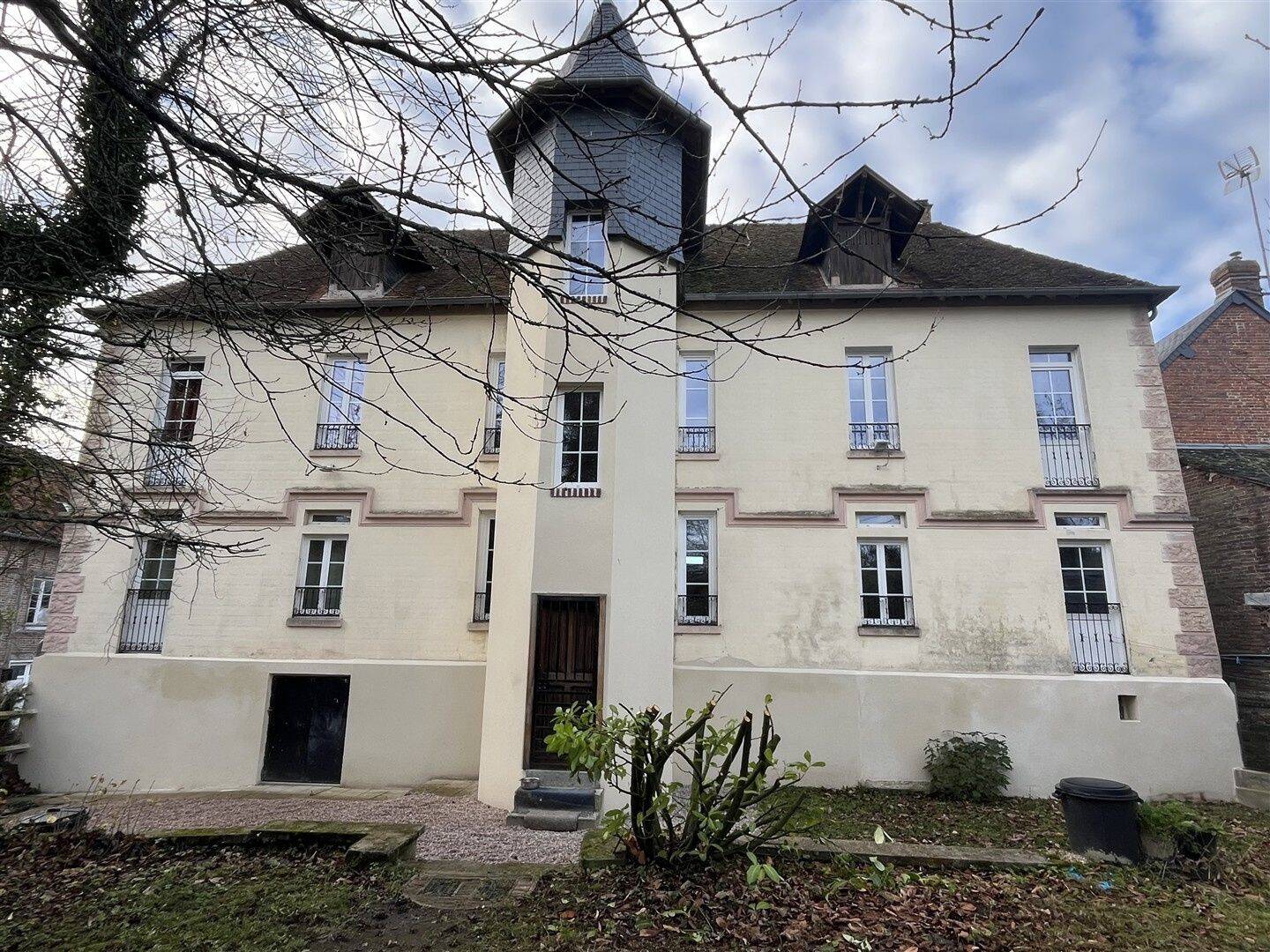 Maison 8 pièces 201 m² · à Vimoutiers · 201 m² · 349 000 €