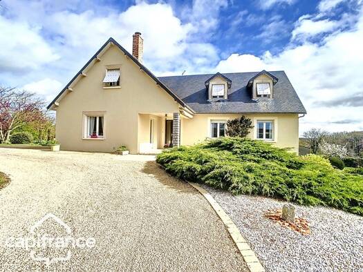 Maison à vendre 267 000 € 7 pièces 3 chambres 173 m² 9 846 m² de terrain Saint-Varent 79330