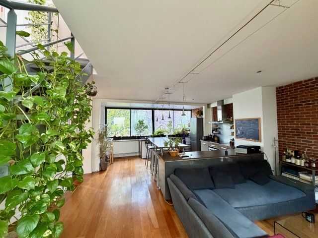 Maison 9 pièces 220 m² · à Bagnolet · 220 m² · 885 000 €