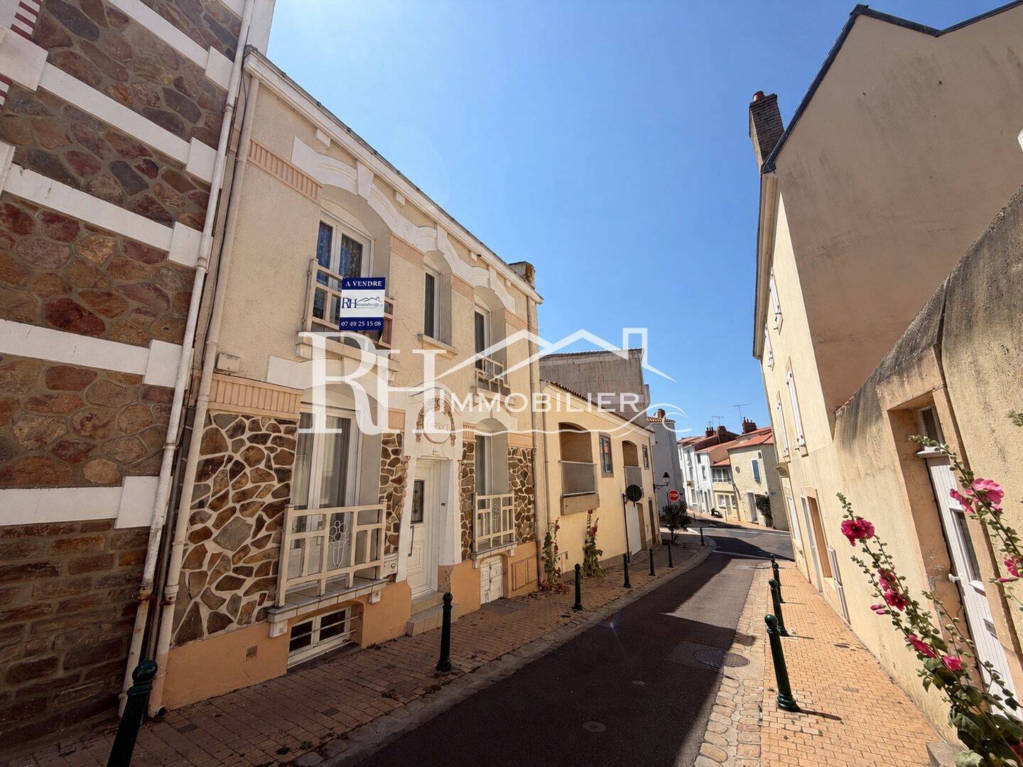 Maison 8 pièces 175 m² · à Les Sables-d'Olonne · 174,9 m² · 899 000 €