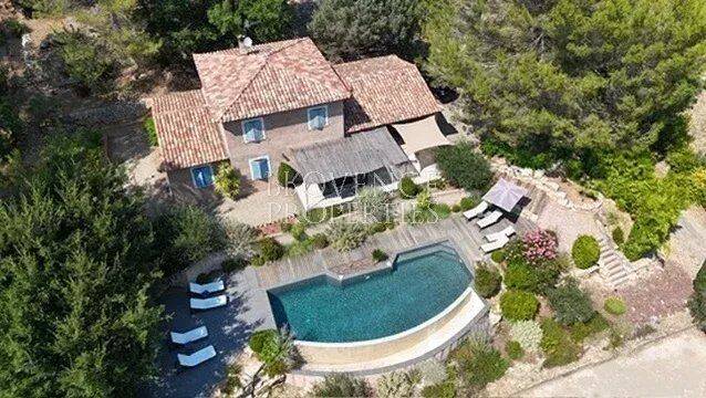 Maison 5 pièces 130 m² · à Carcès · 130 m² · 680 000 €