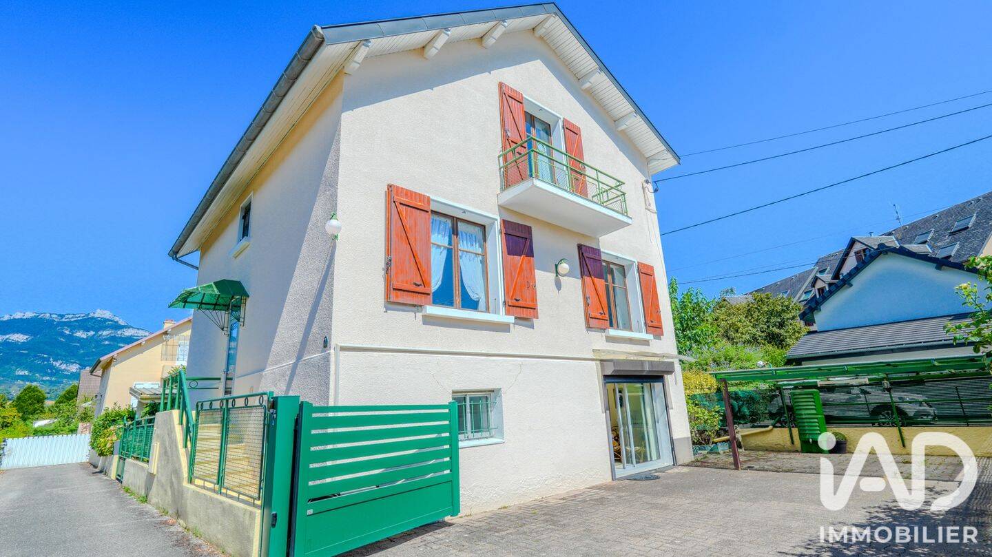 Maison 10 pièces 173 m² · à Chambéry · 173 m² · 450 000 €