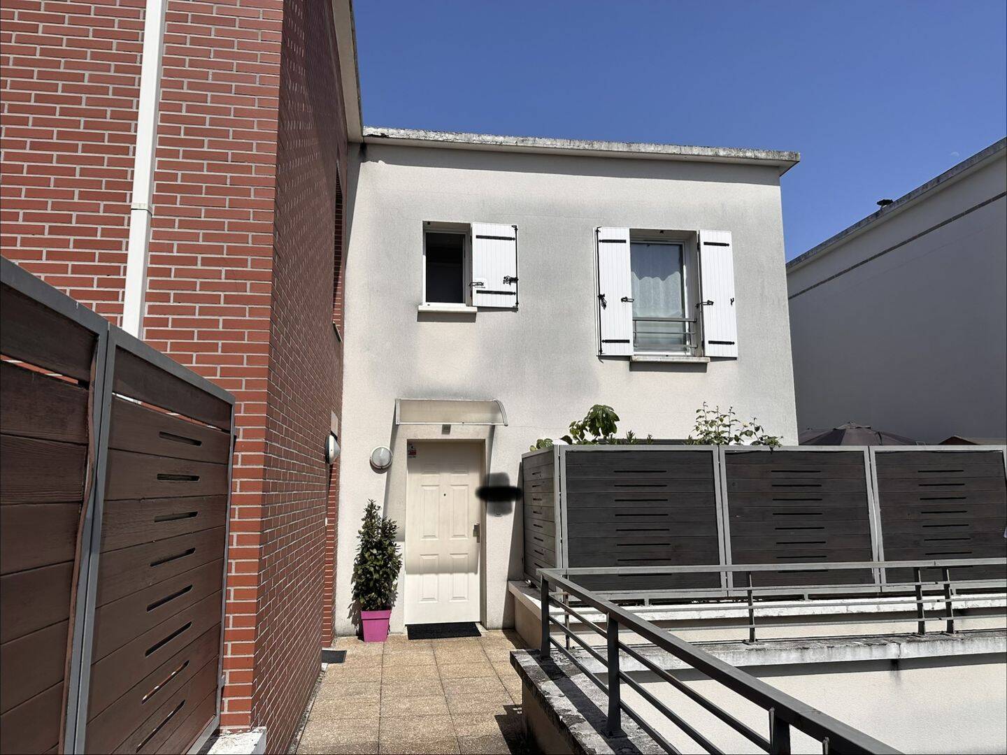 Appartement 5 pièces 90 m² · à Stains · 89,7 m² · 237 000 €