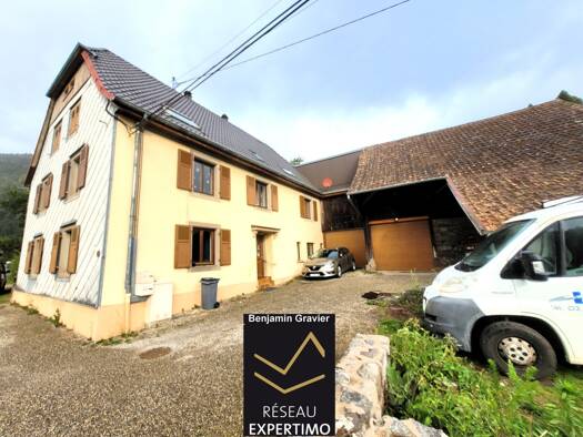 Immeuble à vendre 243 800 € 262 m² Metzeral 68380