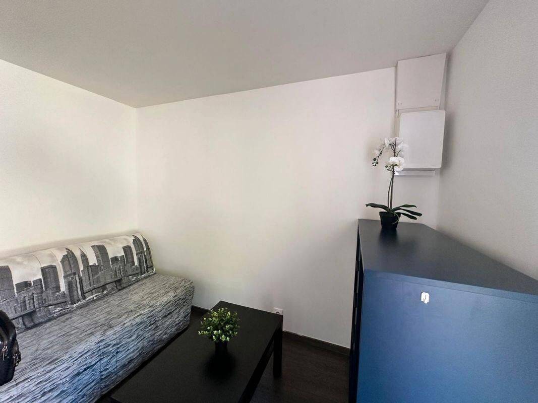 Appartement 1 pièce 17 m² · à Bron · 17 m² · 750 €/mois