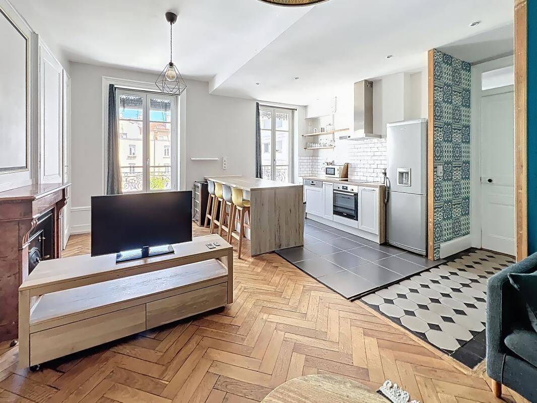 Appartement 2 pièces 63 m² · à Lyon 3ème Arrondissement · 63,3 m² · 1 243 €/mois