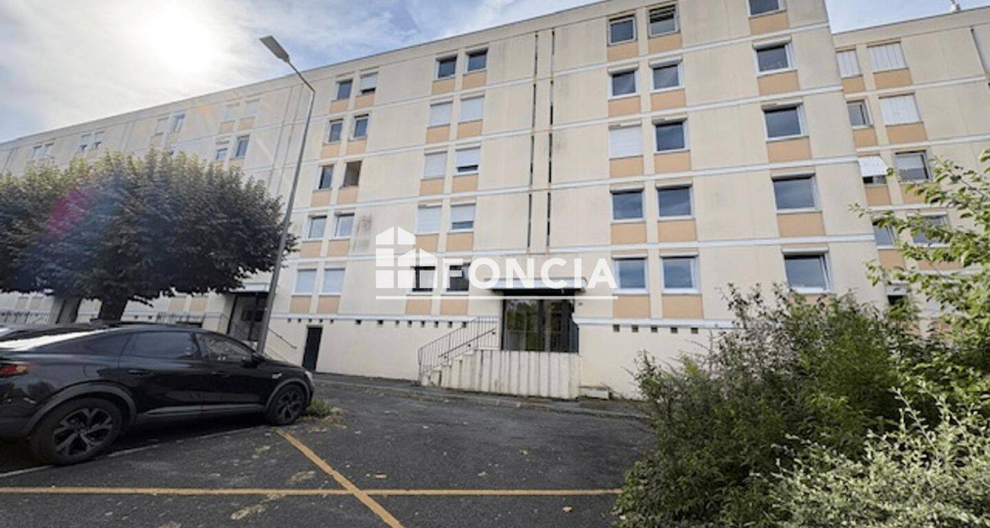 Appartement 5 pièces 113 m² · à Poitiers · 113,2 m² · 945 €/mois