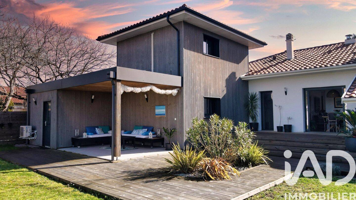 Maison 6 pièces 166 m² · à Tosse · 166 m² · 849 000 €