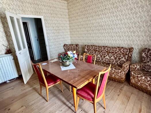 Appartement à vendre 235 000 € 4 pièces 3 chambres 120 m² Étage 4/5 Zone Périphérique Corte 20250