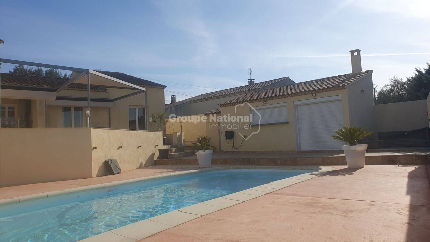 Maison 7 pièces 193 m² · à Montfrin · 193 m² · 450 000 €