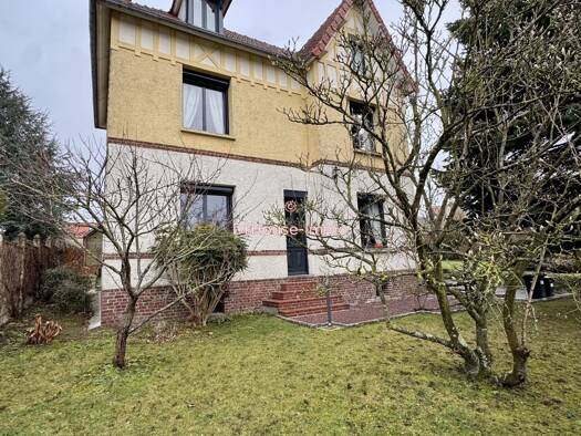 Maison à vendre 370 000 € 6 pièces 5 chambres 151 m² 1 502 m² de terrain Envermeu 76630