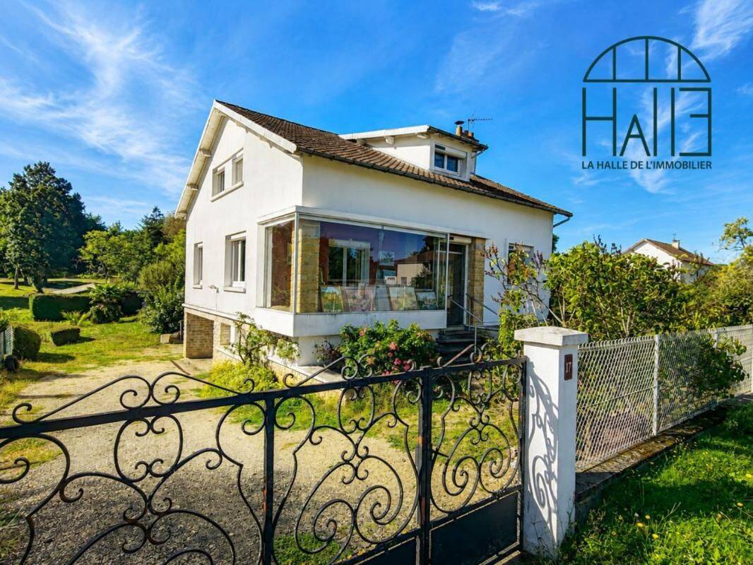 Maison 5 pièces 114 m² · à Saint-Yrieix-la-Perche · 114 m² · 235 400 €